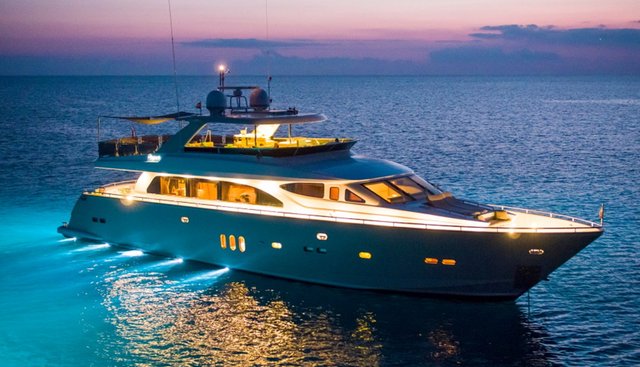 MR & MRS SMITH yacht for sale 38