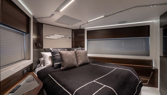STEALTH yacht for sale 17