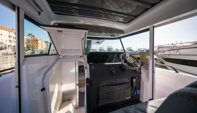 BLUTO yacht for sale 28