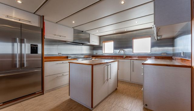 HARDHOME yacht for sale 12