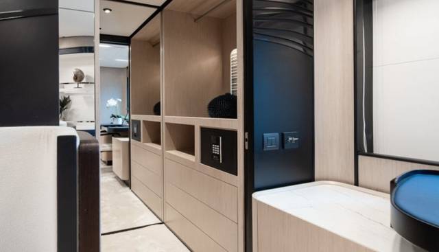 TOPAZ yacht for sale 9