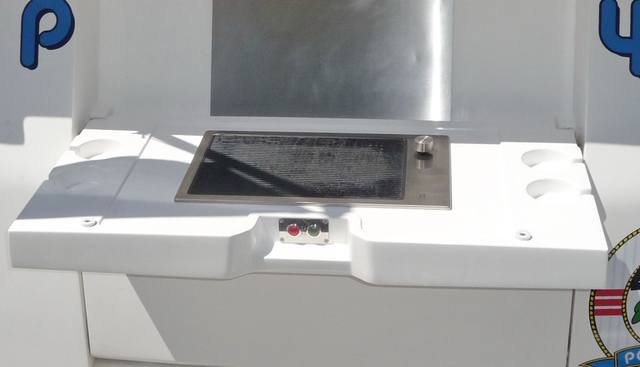 POCO LOCO 4 yacht for sale 8