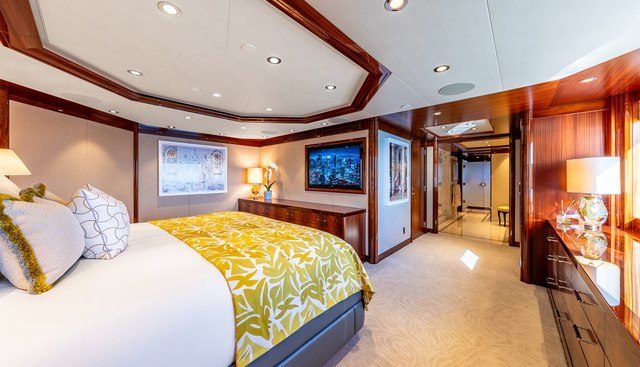 VALINOR yacht for sale 20