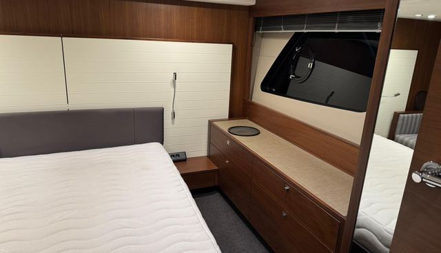 Seven yacht for sale 80