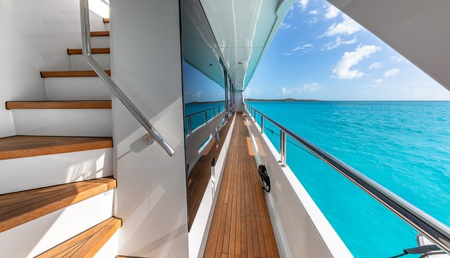 AMORE yacht for sale 15