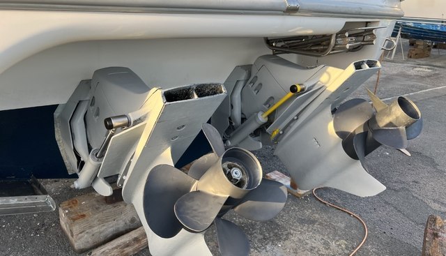 Gin Trap yacht for sale 42