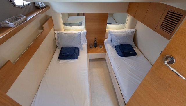 Elle yacht for sale 44
