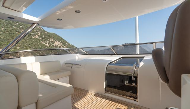 ROUND MIDNIGHT yacht for sale 18