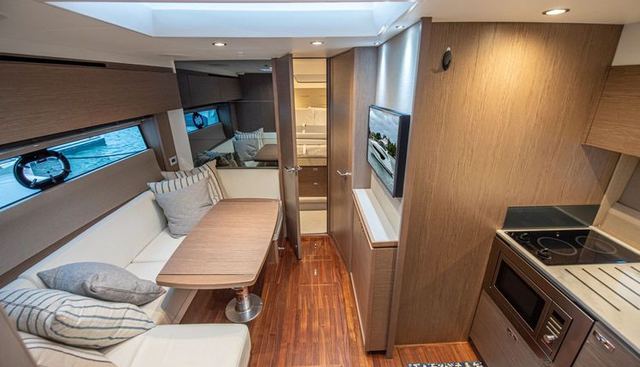 GRAYSKY V yacht for sale 34