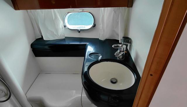 Kickdown yacht for sale 28