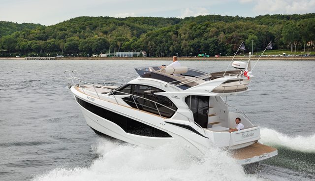360FLY-052 yacht for sale 30
