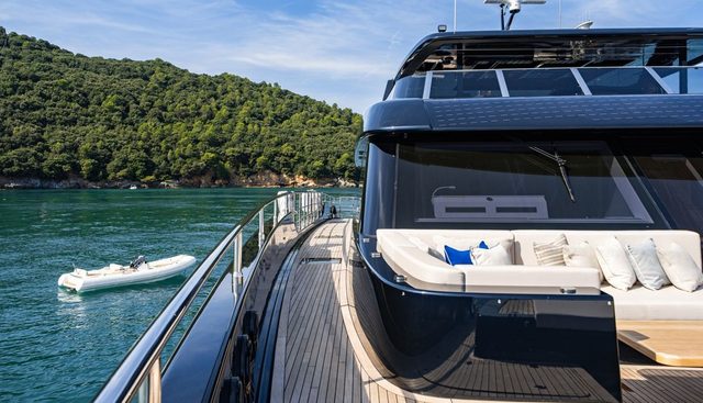 PETITE BELLE yacht for sale 55