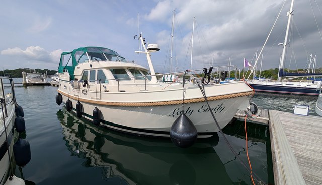 Lady Emily yacht for sale 38