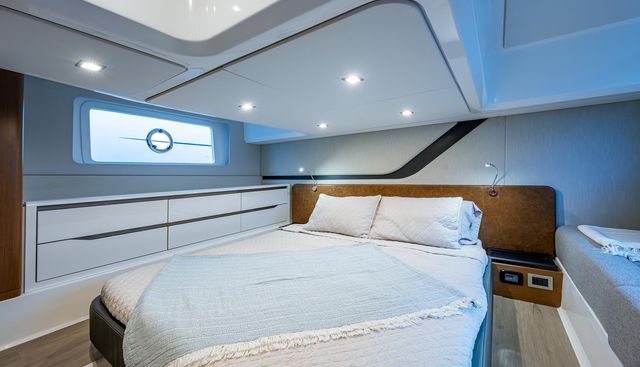 SUNTASTIC yacht for sale 35