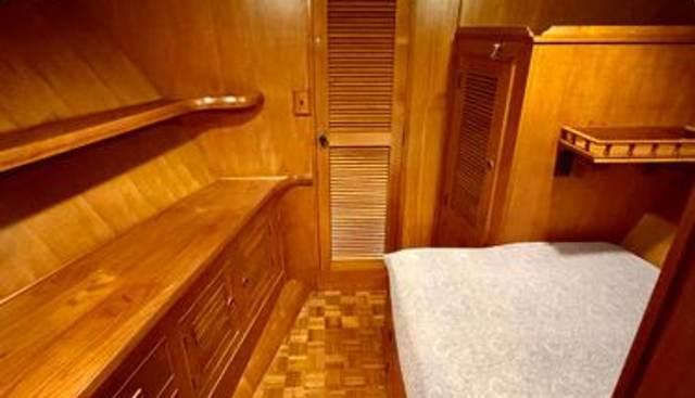 Ocean Jewel yacht for sale 25