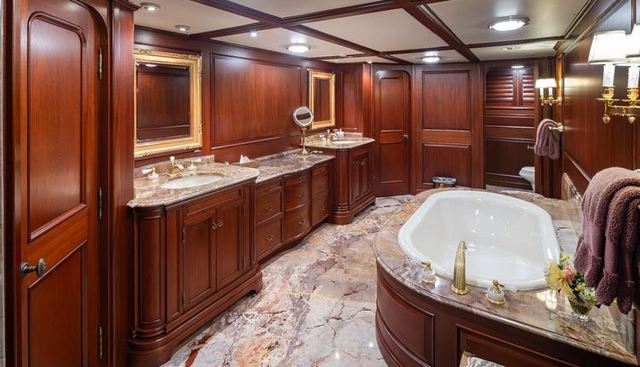 Marlinda yacht for sale 80