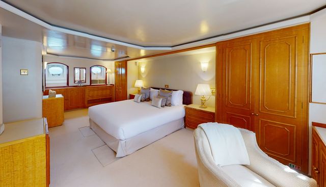 WILAMINA yacht for sale 18