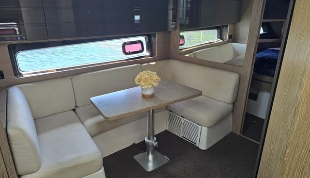 GHOST yacht for sale 9