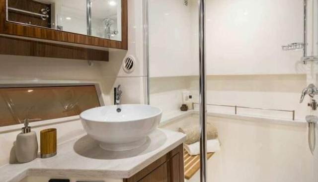 noname yacht for sale 13