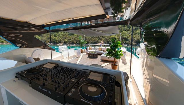 DAYDREAM2 yacht for sale 19