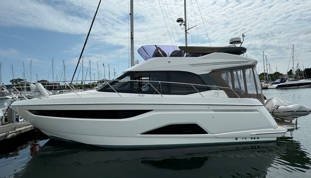 Roxy 2 yacht for sale 2