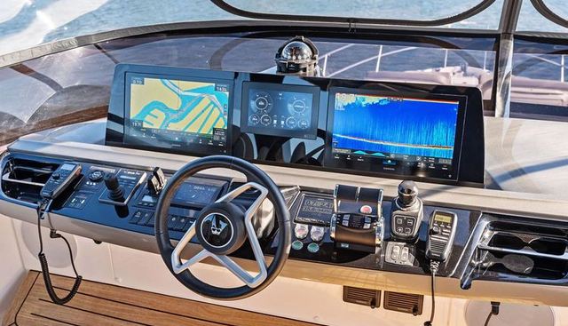 R&R yacht for sale 22