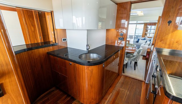 AFTER 8 II yacht for sale 25