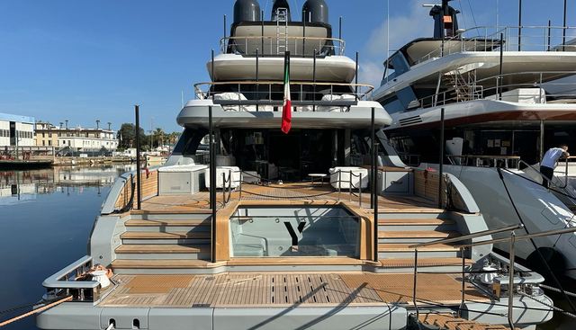 Y yacht for sale 15
