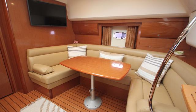 ALOUETTE yacht for sale 17