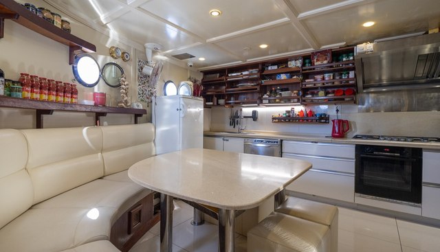 Donna Del Mare yacht for sale 17