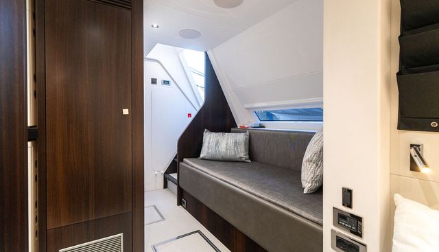 BELLA GEE yacht for sale 54