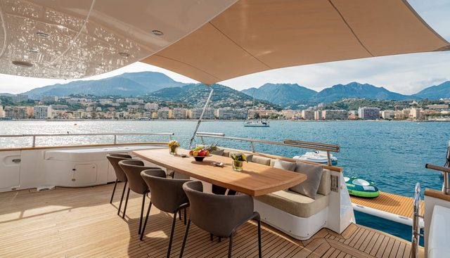 DADDY'S DREAM 888 yacht for sale 5