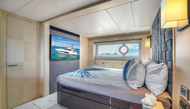 M4 yacht for sale 30