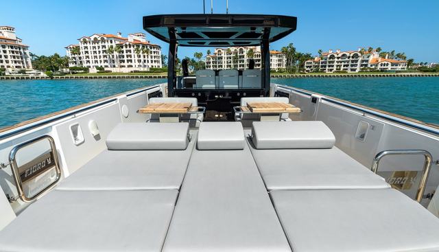 HINJUICE yacht for sale 17
