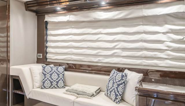 FINE SEAS-ONINGS yacht for sale 32