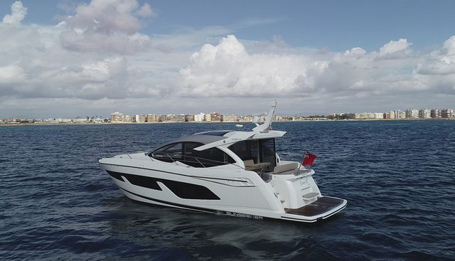 QUEEN B yacht for sale 5