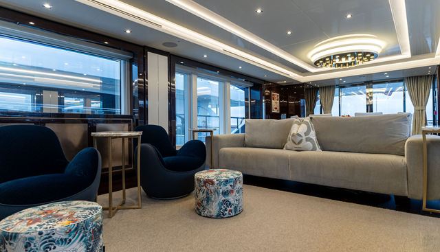 OUT OF THE BLUE yacht for sale 32