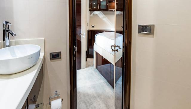 Liquid Asset yacht for sale 40