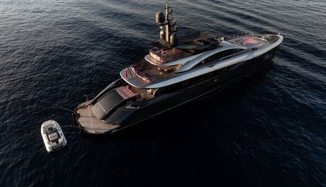 Flying Dagger III yacht for sale 4