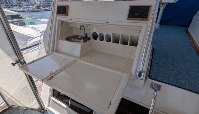 Fisher Folly IV yacht for sale 12