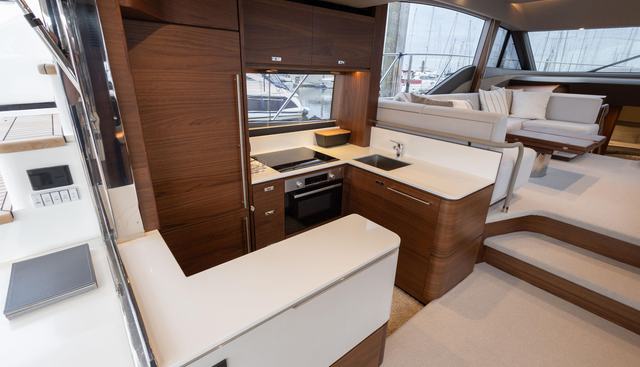 Tricky III yacht for sale 12
