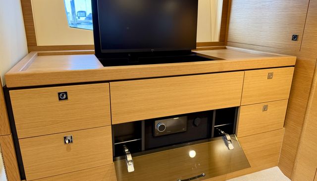 noname yacht for sale 38