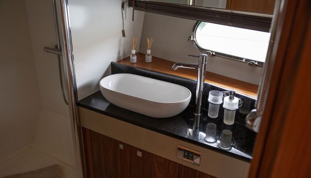 noname yacht for sale 19