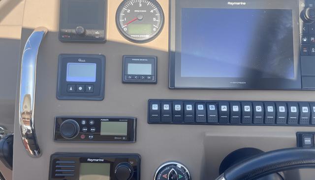 Maxima II yacht for sale 15