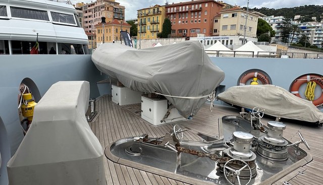 BELONGERS yacht for sale 18