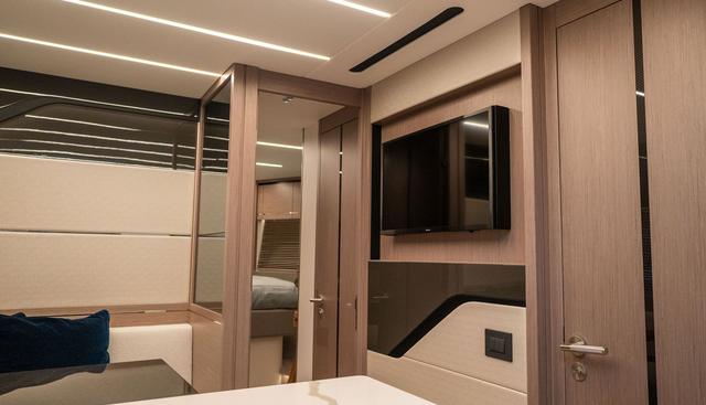 LA RUBIA yacht for sale 28
