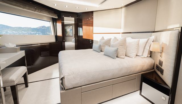 KING POWER yacht for sale 24