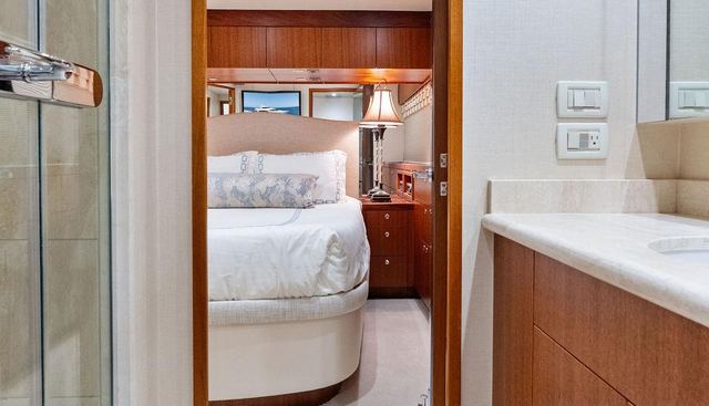 GRIFFIN yacht for sale 24