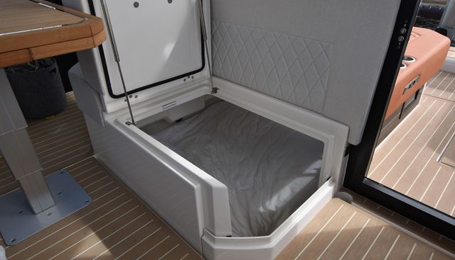 COATSEY yacht for sale 37