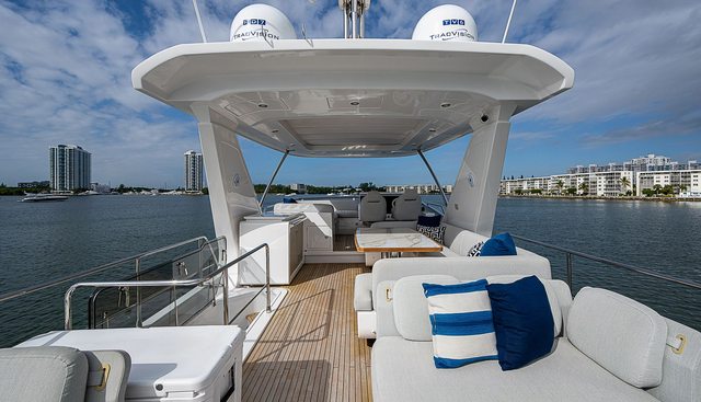 LIQUID ASSET yacht for sale 35